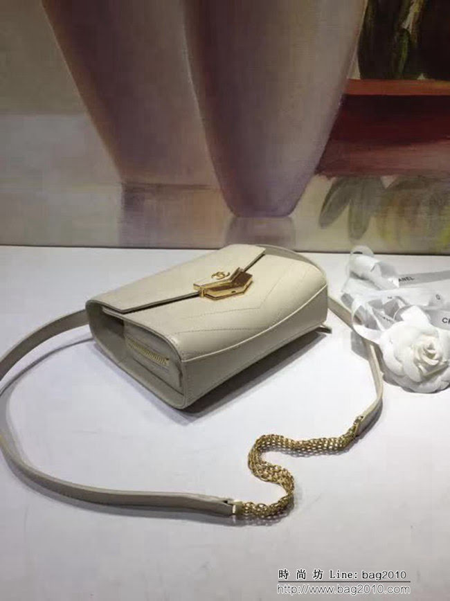香奈兒CHANEL57491CHANEL 2018新品漢堡系列專櫃最新版肩背斜跨晚宴包 DSC1093